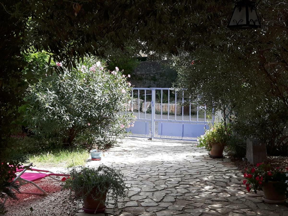 La Vigne Des Heures Claires Saint-Nazaire-d'Aude Bagian luar foto